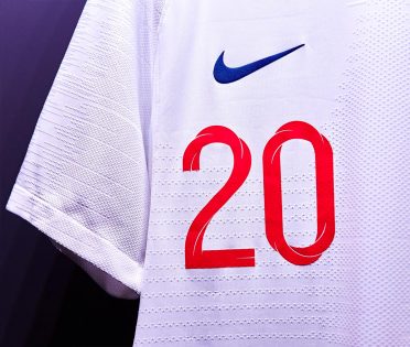 Numero rosso 20, prima maglia Inghilterra 2018