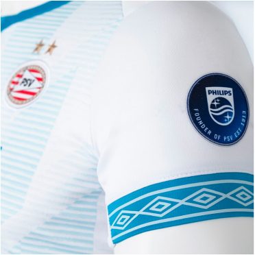 Diamanti Umbro su maglia PSV Eindhoven 2018-19