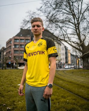 Grafica pulsante, maglia BVB