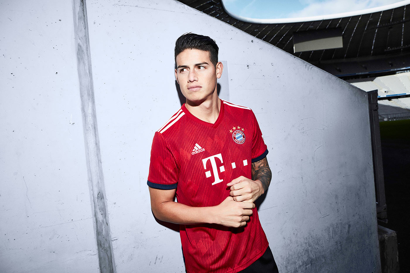 Maglia Bayern Monaco 2018-2019 con la grafica a diamanti di adidas