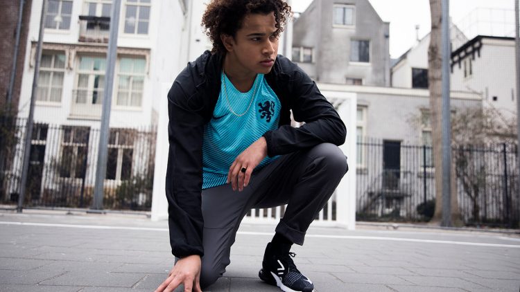 Seconda maglia Olanda 2018 celeste