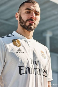 Benzema, prima maglia Real Madrid