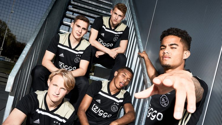 Kit Ajax away 2018-2019