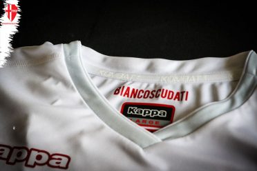 Dettaglio collo Padova Biancoscudati