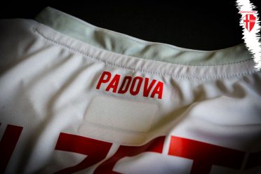 Retro collo prima maglia Padova Calcio