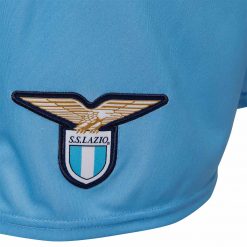 Stemma SS Lazio ricamato sui pantaloncini