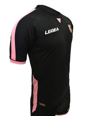 La terza divisa del Palermo 2018-19