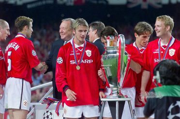 Beckham con la Champions vinta nel 1999