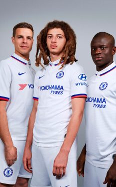 Kit Chelsea away 2019-2020 Nike