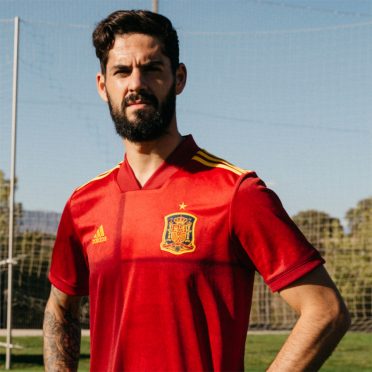 La prima maglia della Spagna 2020 adidas