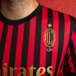 Dettagli in oro Milan 120