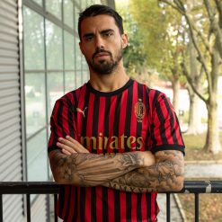 Suso con la maglia del Milan 120 anni