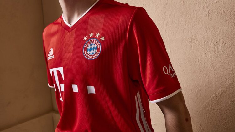 Le strisce verticali sulla maglia del Bayern