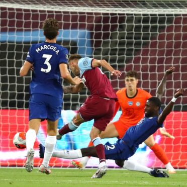 Font Chelsea 2020 Marcos Alonso