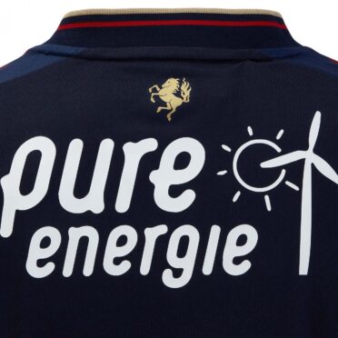 dettaglio colletto away twente