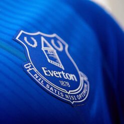 Stemma Everton maglia 2020-21