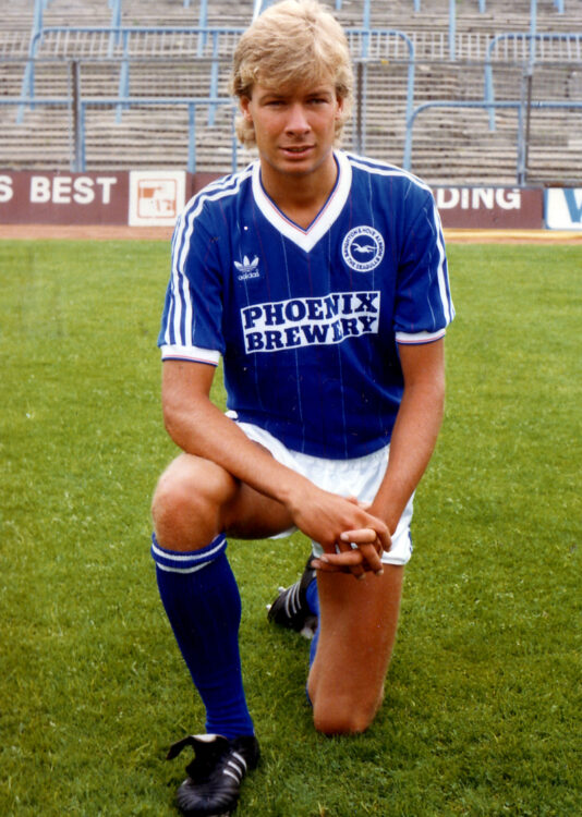Hans Kraay, maglia Brighton 1983-85