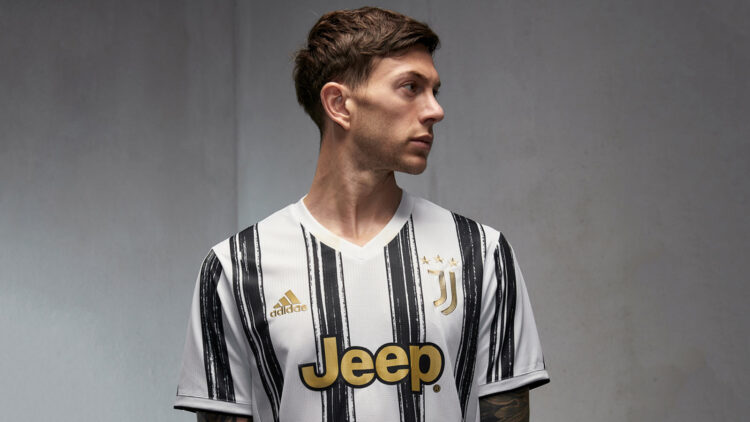Bernardeschi nuova maglia Juventus