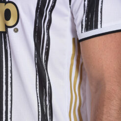 Juventus dettaglio manica