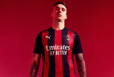 Biglia con la maglia del Milan 2020-21