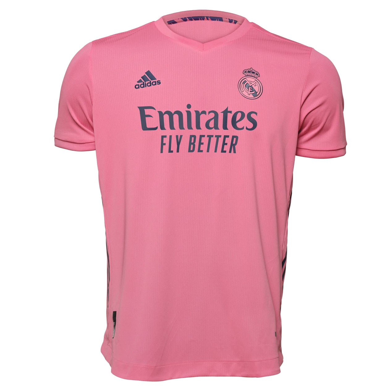 Maglia Real Madrid 2020-2021, che novità il rosa per i dettagli!