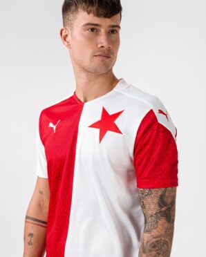 Prima maglia Slavia Praga 2020-2021