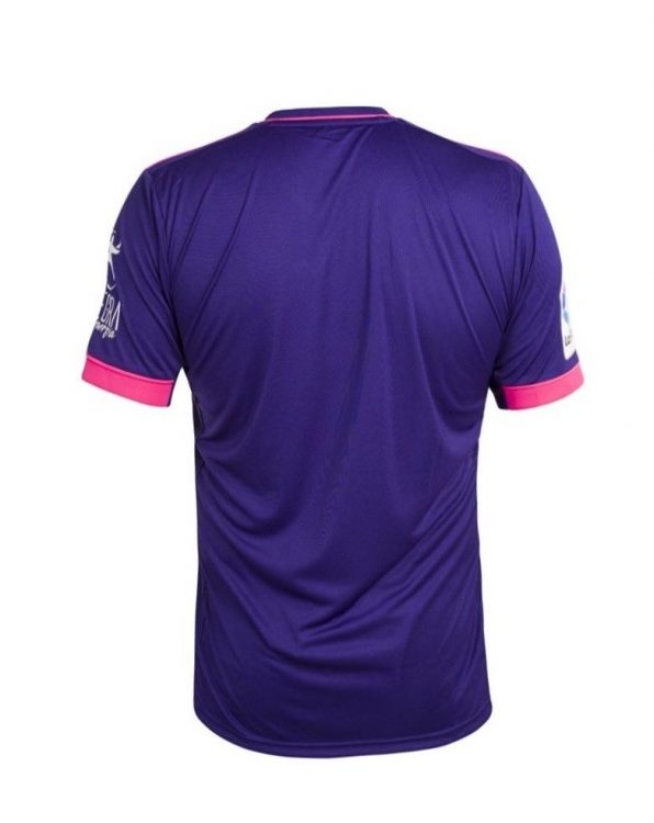Real Valladolid maglia away viola e fucsia