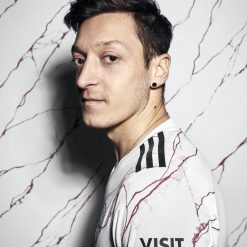 Ozil seconda maglia Arsenal