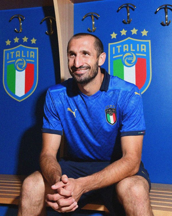 Chiellini con la maglia azzurra 2021
