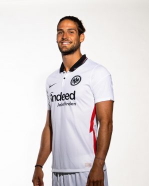 Divisa away Eintracht Francoforte 2020-21