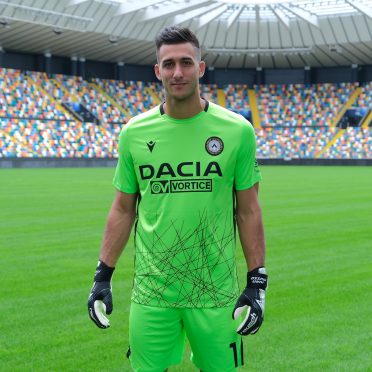 Maglie Udinese 2020 2021 Macron Si Ispira Alla Divisa Di Zico