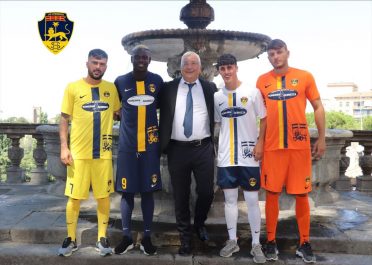 Divise Viterbese 2020-2021 Serie C