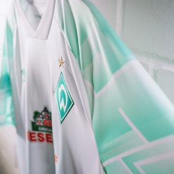 werder brema away 2020-21 dettaglio manica