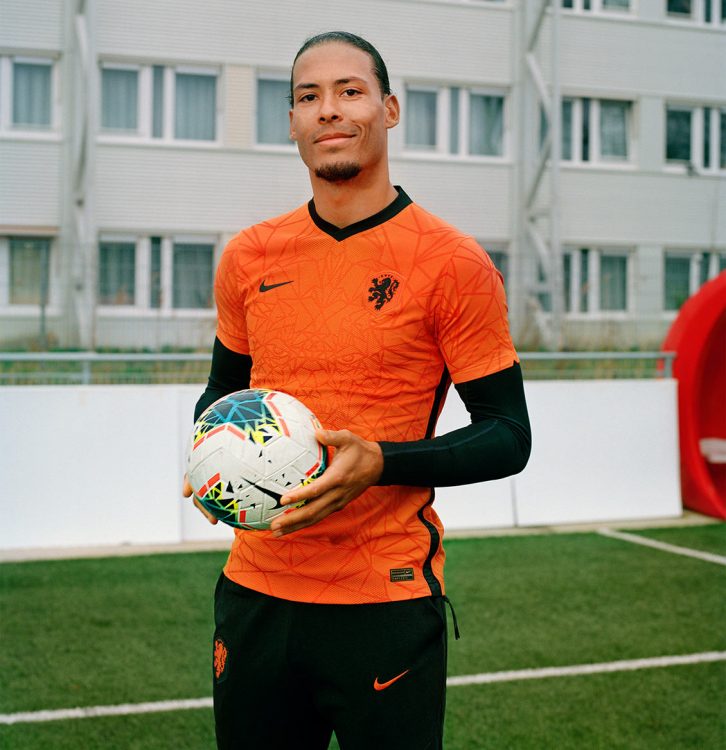 Van Dijk con la maglia dell'Olanda 2020
