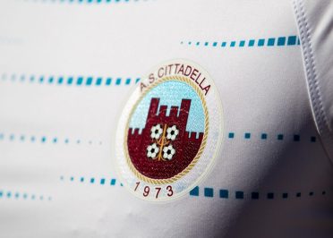 Terza maglia Cittadella 2020-2021 stemma
