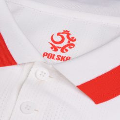 Polonia dettaglio colletto