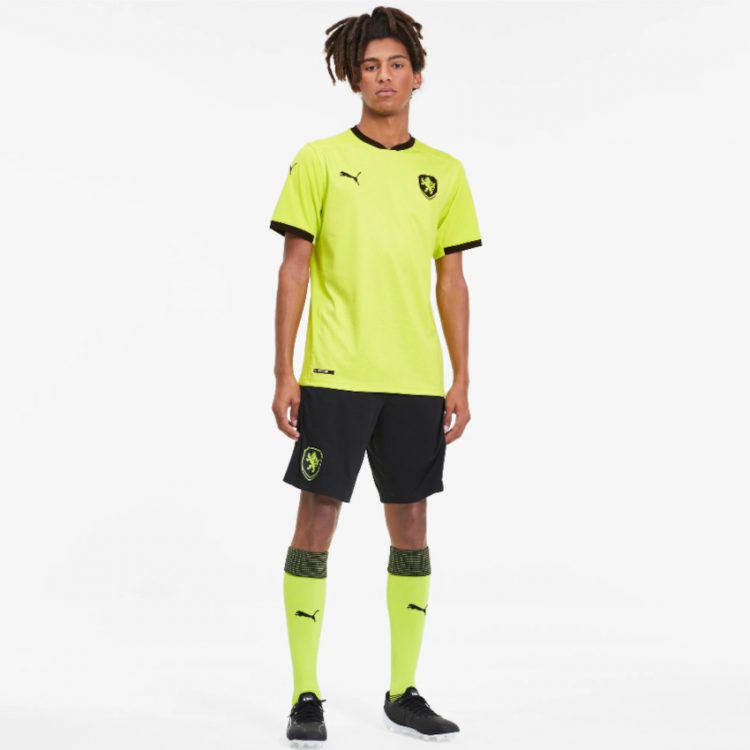 Divisa away Repubblica Ceca 2020-2021 gialla