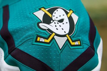 NHL REVERSE RETRO