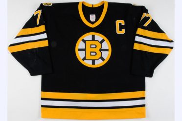 NHL REVERSE RETRO