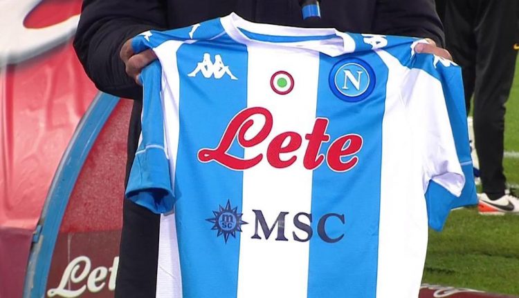 Maglia Napoli in ricordo di Maradona