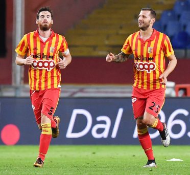 Divisa Catanzaro 2020-2021 Eye Sport