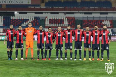 Cosenza kit home 2020-2021