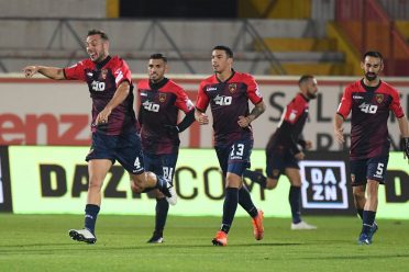 Cosenza, terza maglia indossata in campo