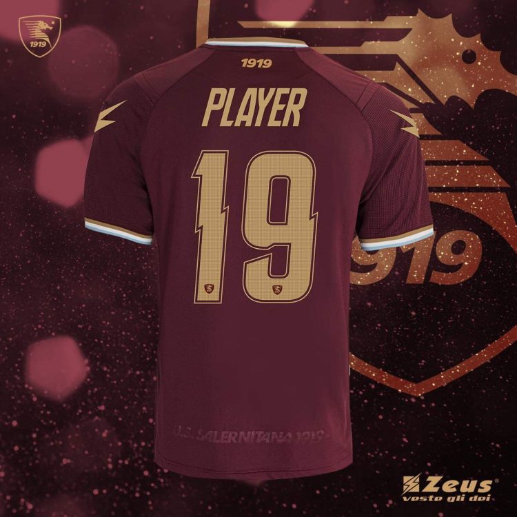 Font Salernitana 2020-2021 Zeus dorato