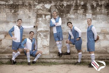 La divisa celebrativa del Palermo per i 120 anni