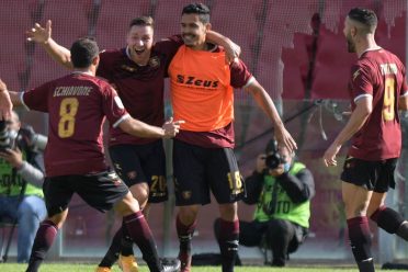 Font Salernitana 2020-2021 Zeus