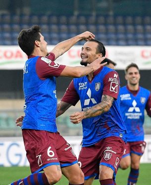 Divisa trasferta Chievo blu-granata 2020-21