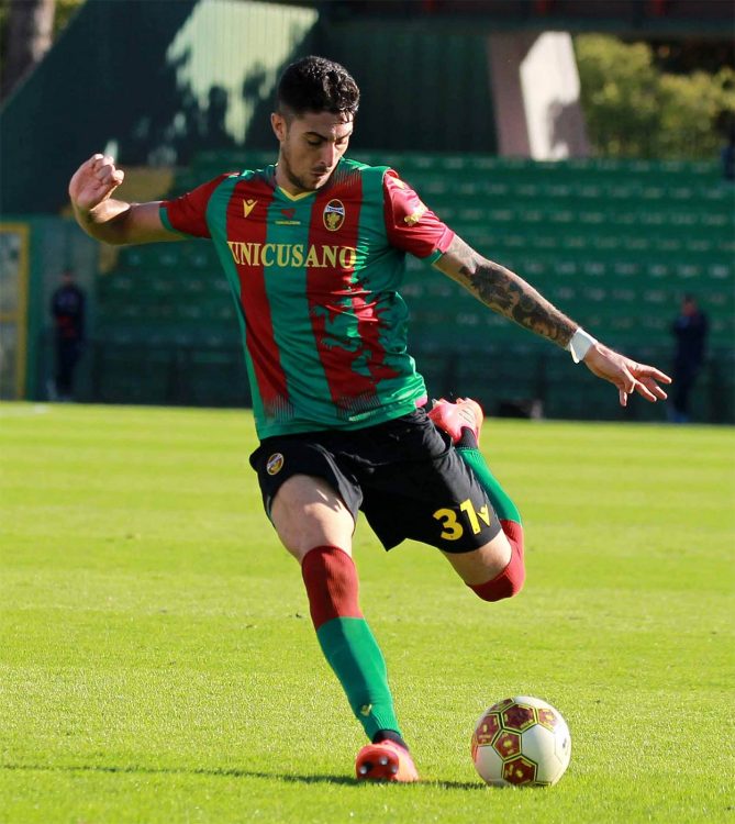 Ternana prima divisa rossoverde 2020-21