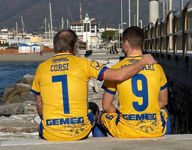 Font Carrarese away 2020-21