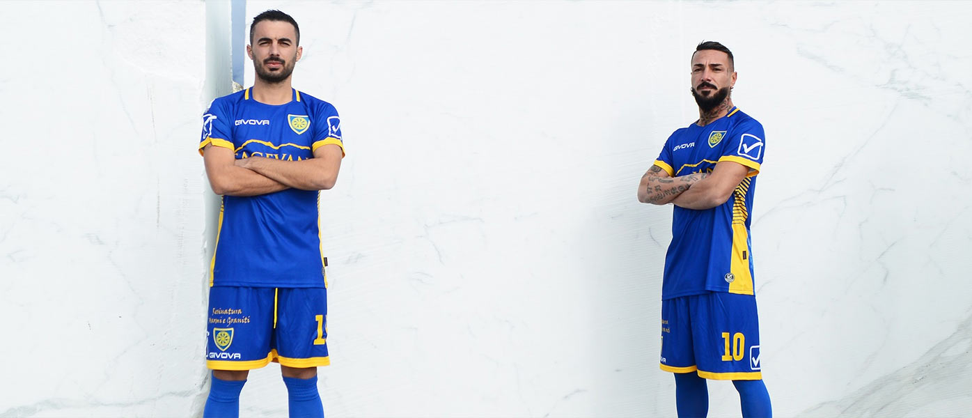 Le maglie della Carrarese 2020-2021